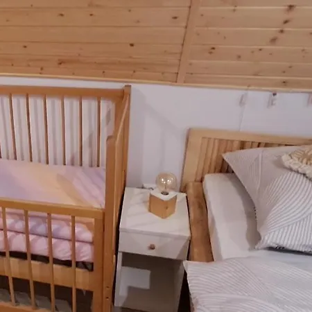 Apartment U Jesterky Se Saunou V Cene, Rejvizska 29, *